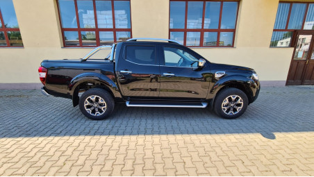 Roll cover, rollbar, towing hook installed on Renault Alaskan