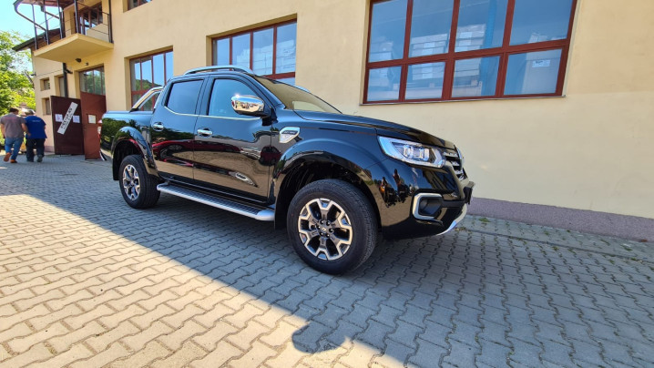 Montare rulou de bena, rollbar si carlig de remorcare pe Renault Alaskan