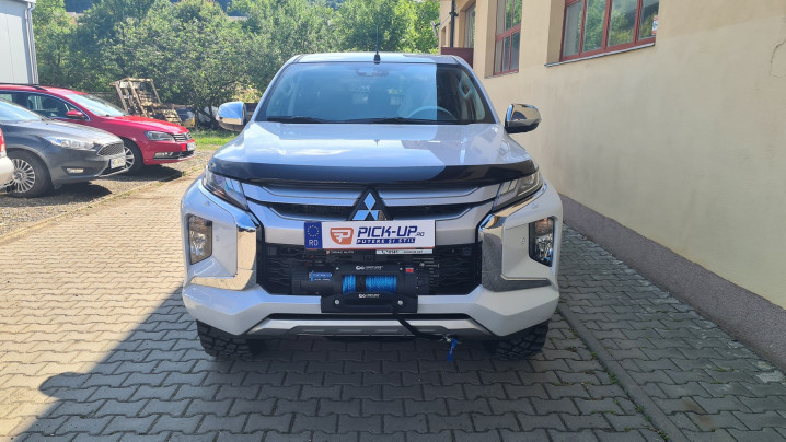 Montare inchidere de bena tip capac, deflector capota troliu-suport troliu Mitsubishi L200