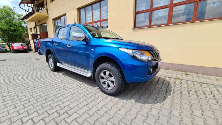 Montare capitonaj bena, protectie margine bena, scut, carlig de remorchare Mitsubishi L200
