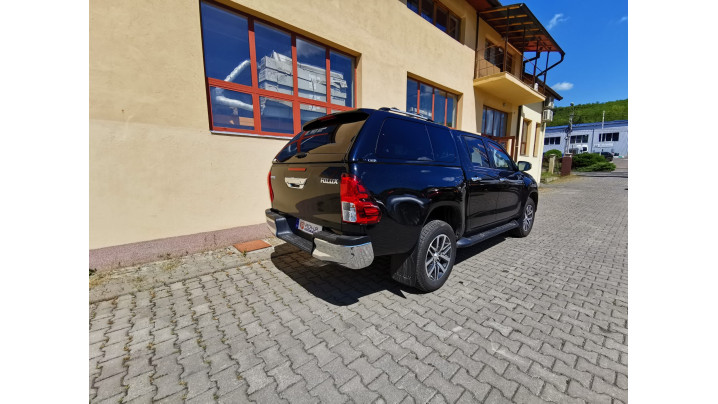 Montare hardtop si lada utilitara pe Toyota Hilux 2018