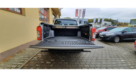 Roll cover, bullbar , hood guard installed on Mitsubishi L200 2020