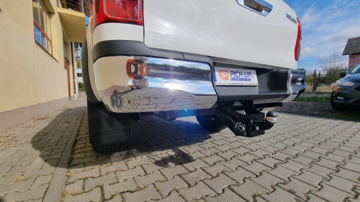 Montare rulou de bena und deflector capota pe Toyota Hilux 2019