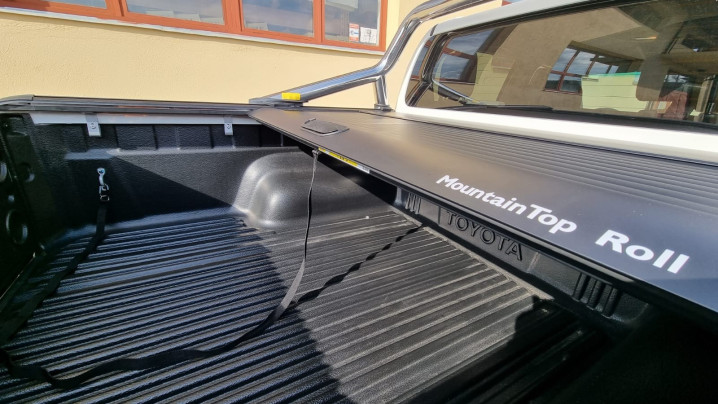 Montare rulou de bena und deflector capota pe Toyota Hilux 2019