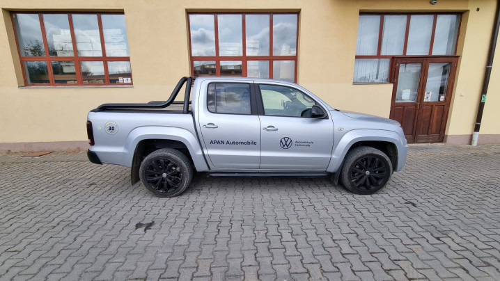 Roll cover installed on Volkswagen Amarok 2015