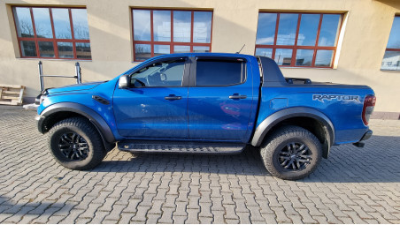 Montare deflector capota, deflector geam si carlig de remorcare pe Ford Ranger Raptor 2019