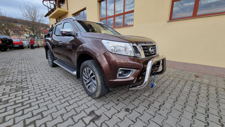 Rollbar, winch, bullbar, side steps installed on Nissan Navara NP300 2019