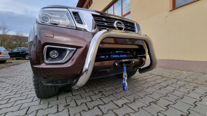 Rollbar, winch, bullbar, side steps installed on Nissan Navara NP300 2019
