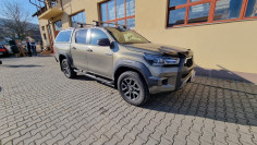 Montare hardtop, deflector capota, prag lateral, bare transversale pe Toyota Hilux 2020 2