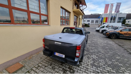 Montare inchidere de bena tip capac pe Isuzu D-Max 2017