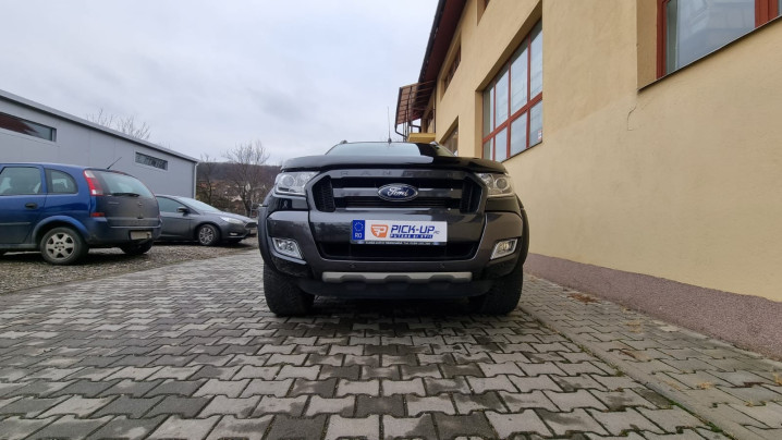 Roll cover, rollbar, cross bars, hood guard, window visors installed on Ranger 2018