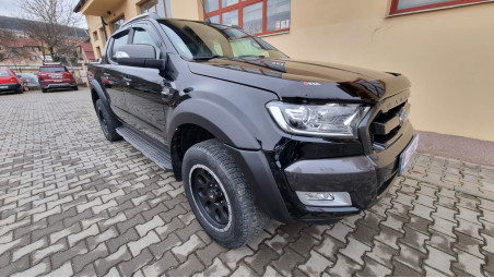 Roll cover, rollbar, cross bars, hood guard, window visors installed on Ranger 2018