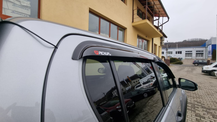 Montare inchidere de bena tip capac si deflector geam pe Toyota Hilux 2021