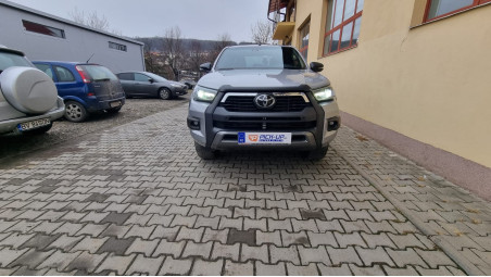 Montare inchidere de bena tip capac und deflector geam pe Toyota Hilux 2021