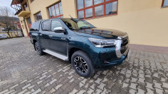 Caonpy, side steps installed on Toyota Hilux 2021