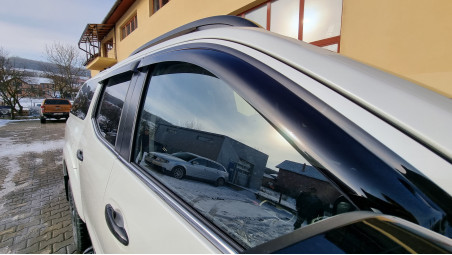 Cargo slie, canopy, window visors installed on Nissan Navara NP300 2020