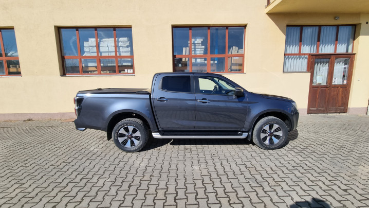 Montare rulou de bena, inchidere centralizata, asistenta haion pe Isuzu D-Max 2019