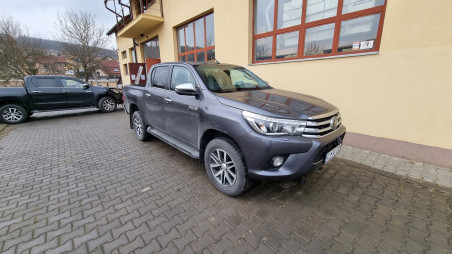 Montare capitonaj de bena pe Toyota Hilux 2016