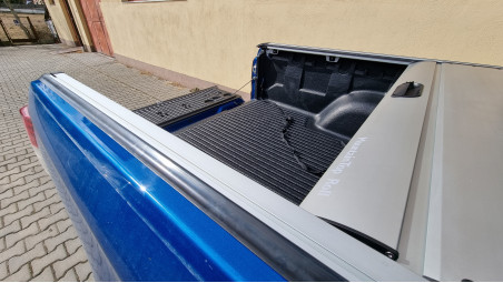 Bed liner, roll cover installed on Mitsubishi l200 2019
