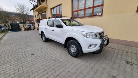 Bed liner.bullbar, skid plates, spot lights installed on Nissan Navara NP300
