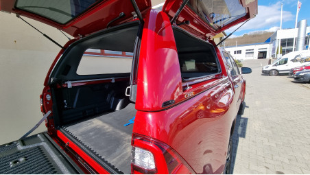 Fully equipped Toyota Hilux 2019