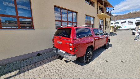 Fully equipped Toyota Hilux 2019