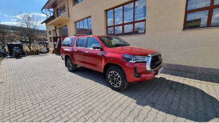 Fully equipped Toyota Hilux 2019