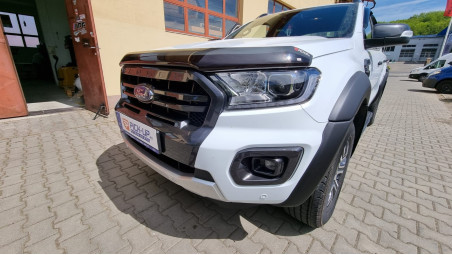 Overfenders, window visors, hood guard installed on Ford Ranger 2020