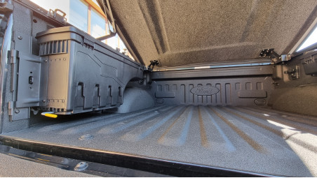 Tonneau Cover, swing cases installed on Ford F150