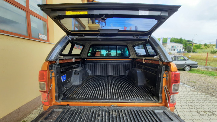 Canopy installed installed on Ford Ranger 2017