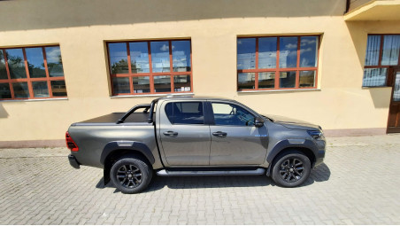 Roll cover, rollbar installed on Toyota Hilux 2020