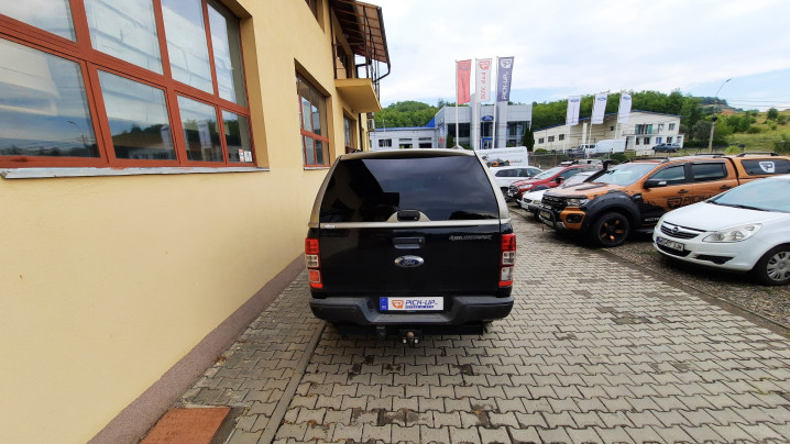 Canopy installed on Ford Ranger 2019
