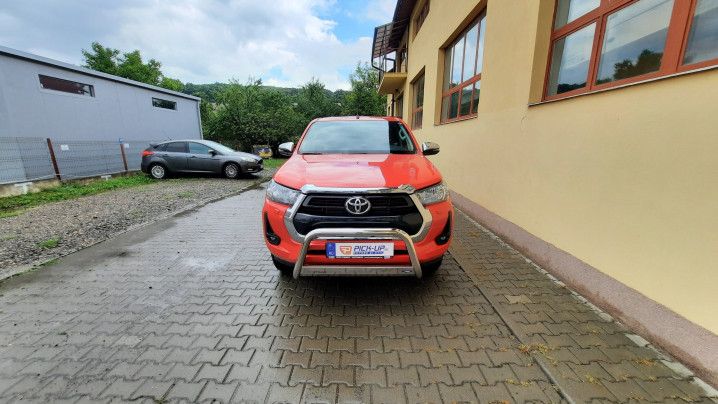 Utility box, bullbar installed on Toyota Hilux 2021