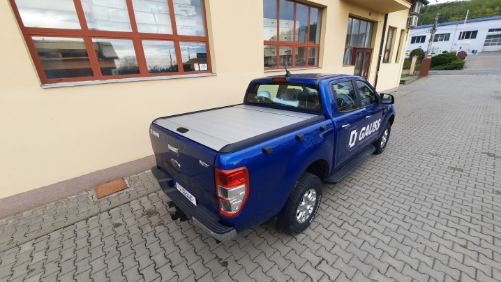 Roll cover installed on Ford Ranger 2019