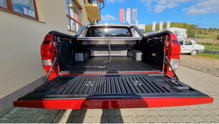 Roll cover, rollbar, bed liner, window visors, bullbar installed on Toyota Hilux 2017