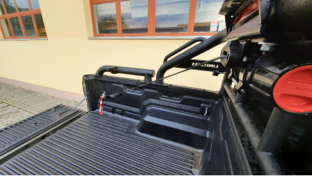 Rollbar, winch, winch plate, rail guard installed on Toyota Hilux 2021