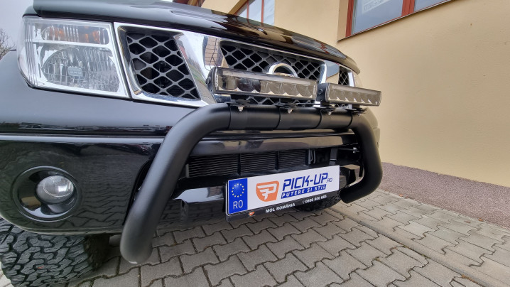 Tonneau cover , bullbar, spot lights installed on Nissan Navara D40
