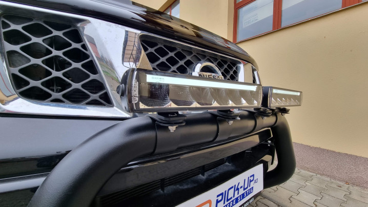 Tonneau cover , bullbar, spot lights installed on Nissan Navara D40