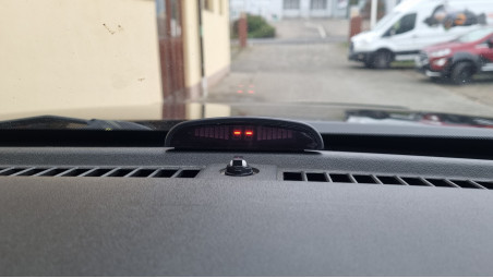 Montare Laderaumabdeckung tip capac, bullbar, reflectoare pe Nissan Navada D40