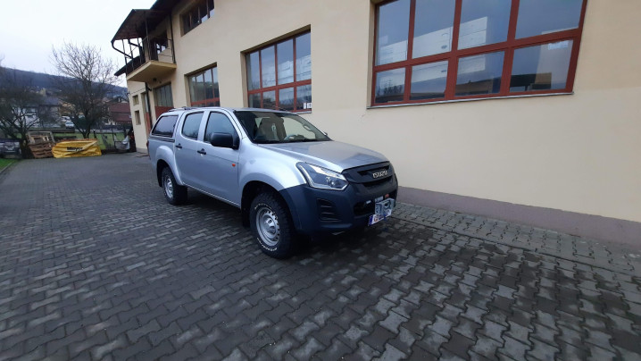 Montare suport troliu si troliu pe Isuzu D-Max 2017