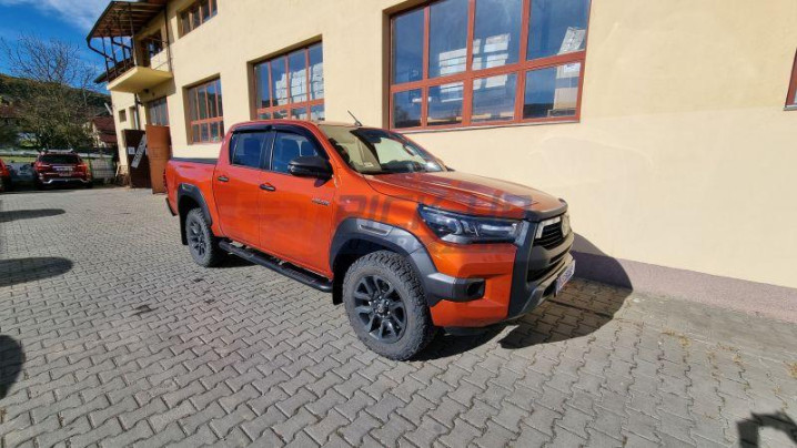 CAPITONAJ BENA AK DC UR TOYOTA HILUX 2015+