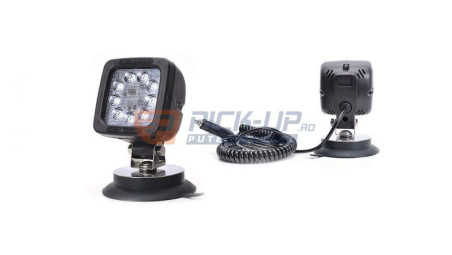 LED REFLECTOR WITH MAGNETIC BASE