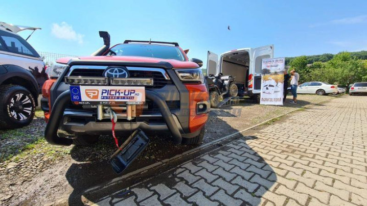 WINCH SUPPORT LIM TOYOTA HILUX 2020+