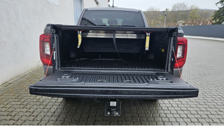 Montare capitonaj bena, rulou bena si prag lateral pe Volkswagen Amarok 2023