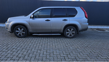 Bullbar, skid plate installed on Nissan X-Trail 2008