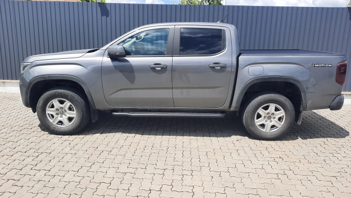 Montare rulou de bena, capitonaj si prag lateral pe Volkswagen Amarok 2024