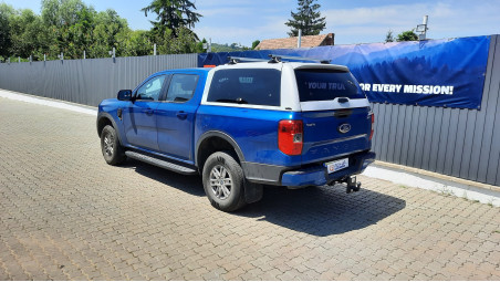 Canopy installed on Ford Ranger 2014