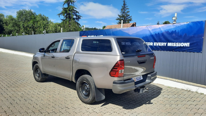 Toyota Hilux  5 iulie