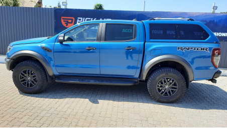 Canopy installed on Ford Ranger Raptor 2021