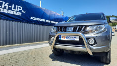 Canopy, bullbar installed n Mitsubishi L200 2016 2